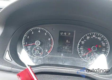 2013 Volkswagen Passat 2.5L Wolfsburg Edition из США, поврежденный, VIN 1VWAH7A39DC141018